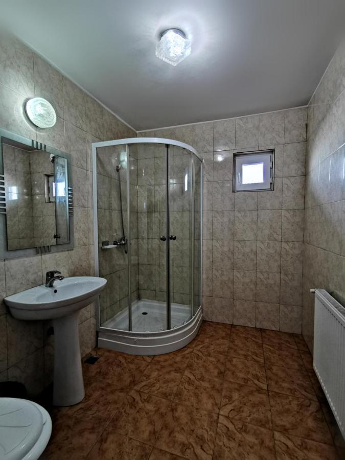 International Recola Motel Băneşti Eksteriør billede