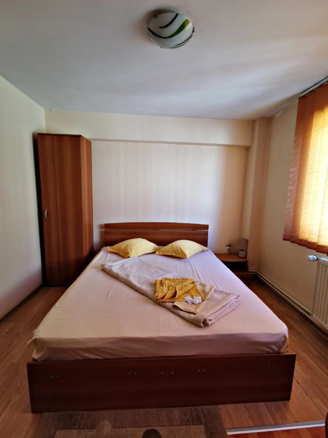 International Recola Motel Băneşti Eksteriør billede