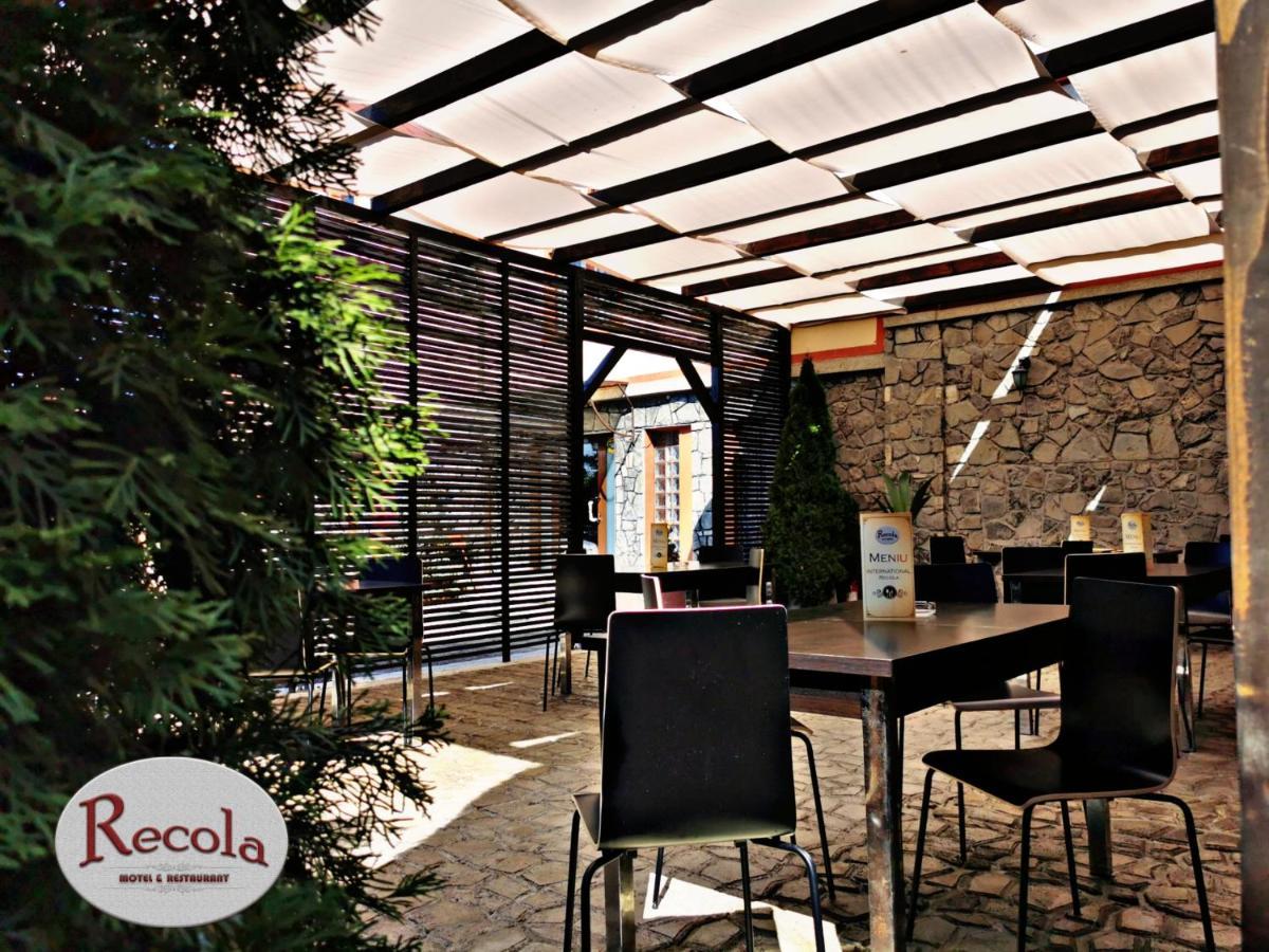 International Recola Motel Băneşti Eksteriør billede
